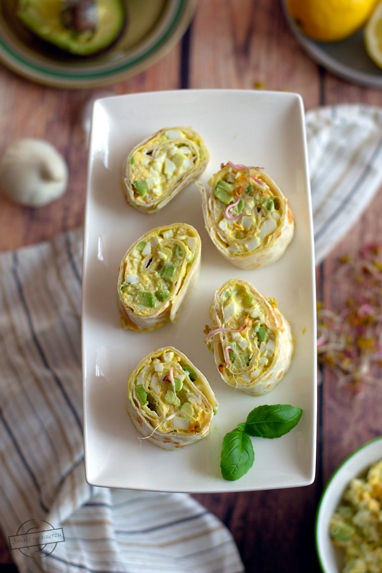 Roladki z tortilli z pastą jajeczną i awokado Smaki na talerzu
