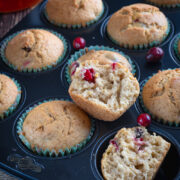muffinki z rodzynkami i zurawina