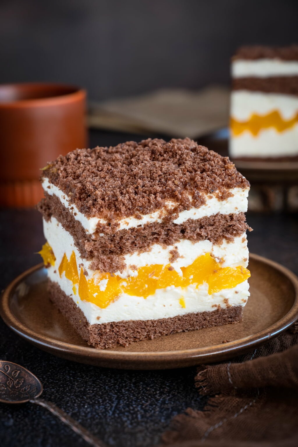 Ciasto Brzoskwiniowa Dama z białą czekoladą